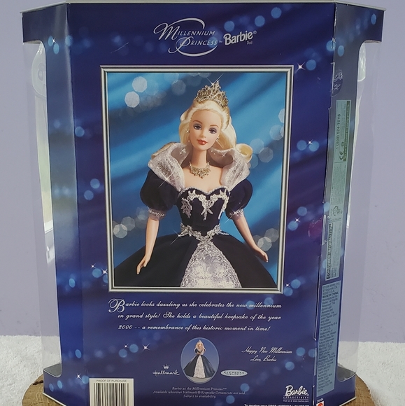 2000 Millennium Edition Barbie - Picture 2 of 2